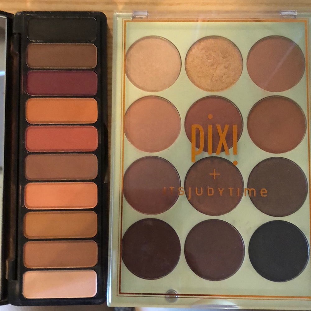 Warm eyeshadow lot